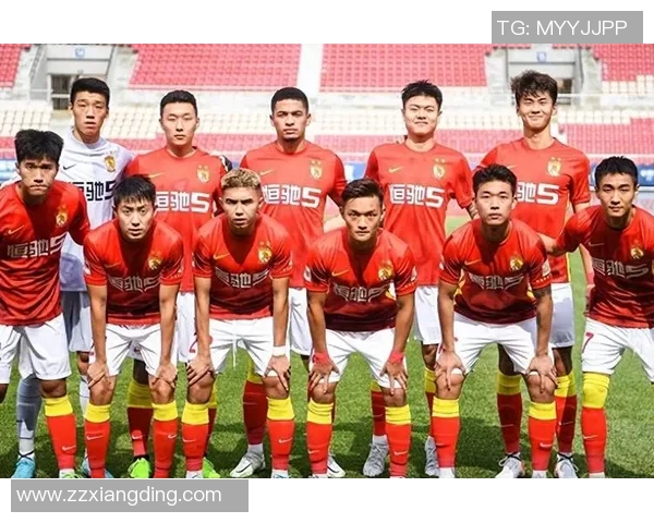 广州足球队选拔赛表现分析：力量与技巧的完美结合